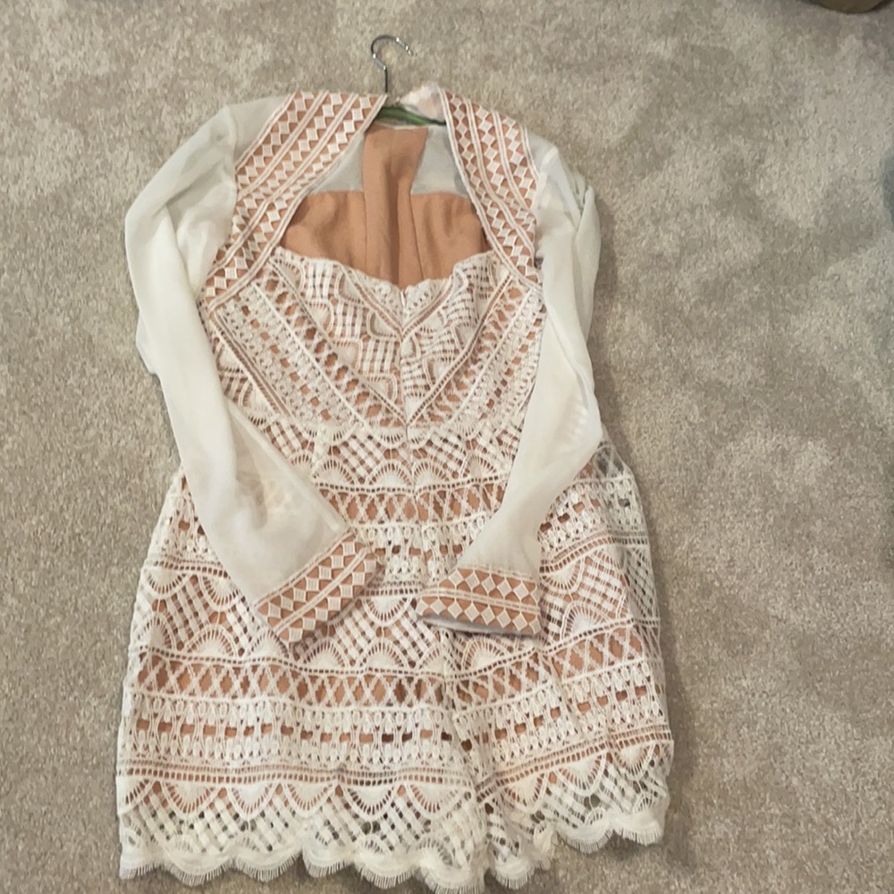 Adelyn Rae Lace romper - Picture 2 of 2